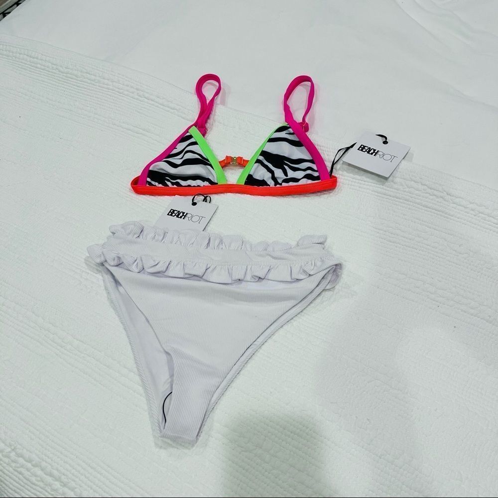 Beach Riot Bikini Small Neon - Picture 7 of 9